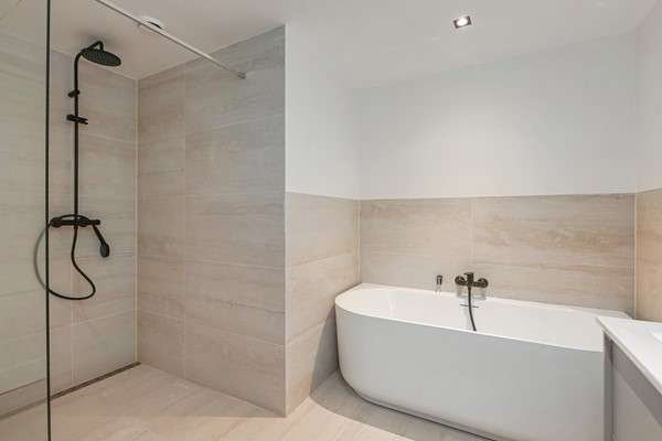 Medium property photo - Beukelsweg 55B, 3022 GD Rotterdam